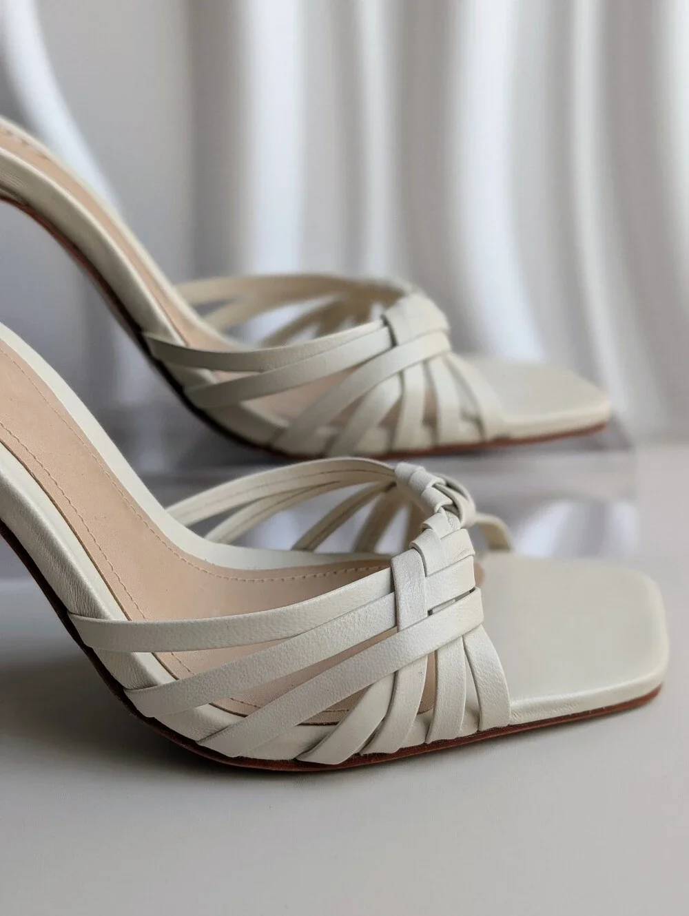 SCHUTZ Tara Leather Mule Sugar White Woven Stiletto Heels Size 8 NWT